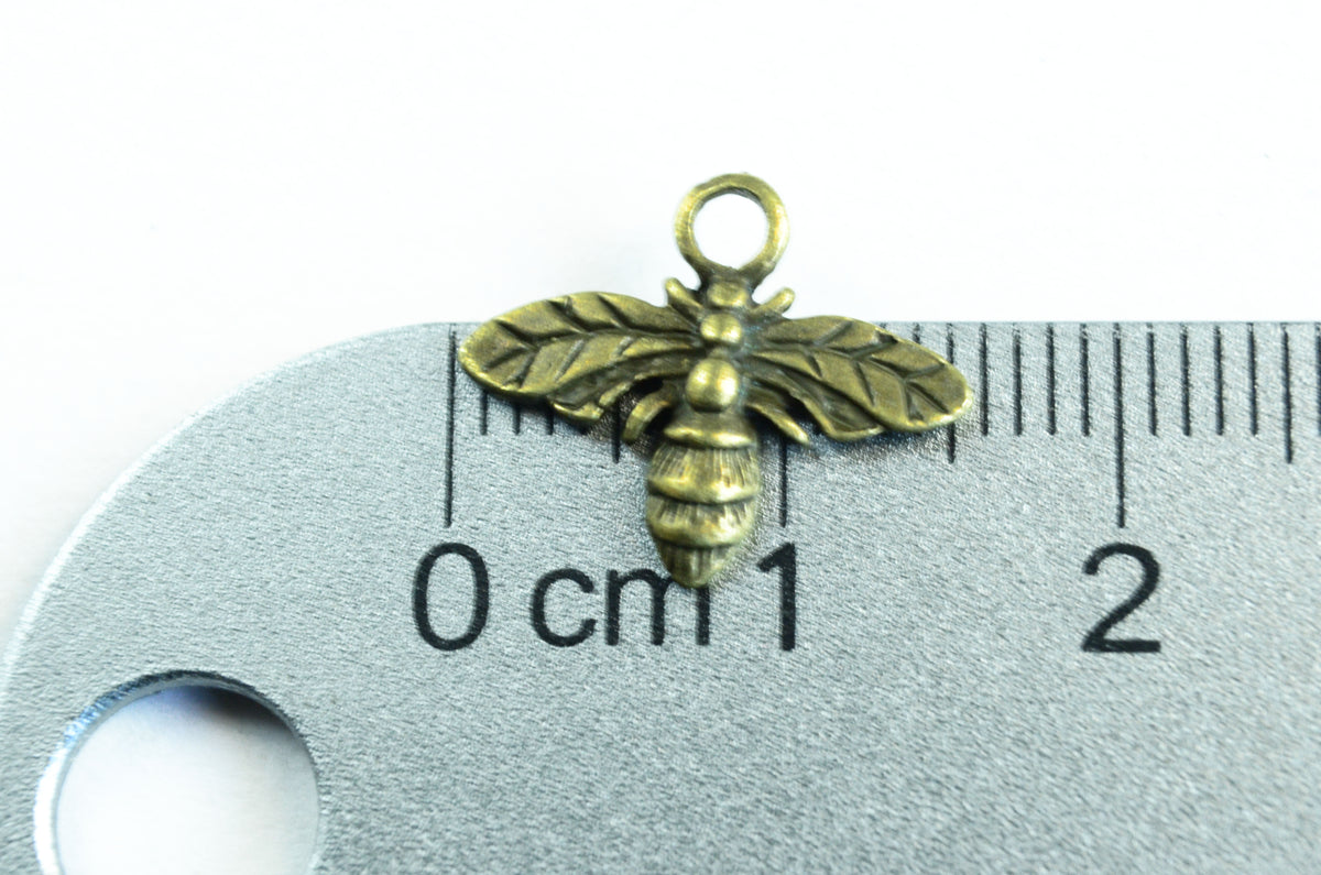 Bee Charms, Gold Tone, 13mm x 16mm - 10 pieces (1070) – Paper Dog Supply Co