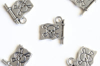 Skull And Cross Bones Pirate Flag, Silver Tone, 16x14mm - 10 pieces (1661)