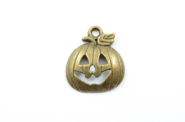 Pumpkin Charms, Smiling Fun Jack O Lantern Halloween - 8 pieces (247)