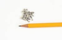 Bee Charms, Antique Silver Tone, 26mm x 25mm- 10 pieces (903)