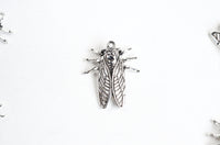 Cicada Insect Charms, Silver Tone Bug Charms, 27mm x 22mm - 5 pieces (1236)