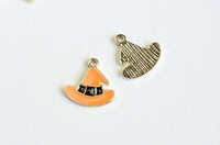 Witch Hat Charm, Orange Enamel Hat With Buckle, Gold Tone, 17mm x 17mm - 4 pieces (1329)