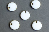 Round White  Charms, Enamel, Brass, 10mm - 5 pieces (1299)