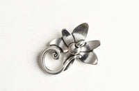 Lily Toggle Clasp, Silver Tone Statement Clasp - 3 sets (F211)