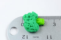 Broccoli Cabochon, Green Resin Flat Back Cab, 20x20mm - 5 pieces (PC040)