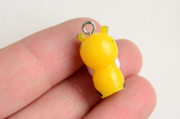 Bee Pendants, Plastic Bumble Bee Charms, 19mm x 16mm (PC060) – Paper Dog  Supply Co